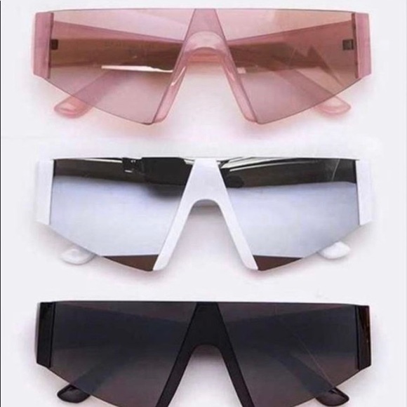 Accessories - Fashion Shades 🕶